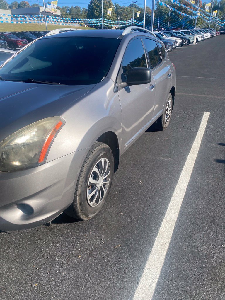  Nissan Rogue Select