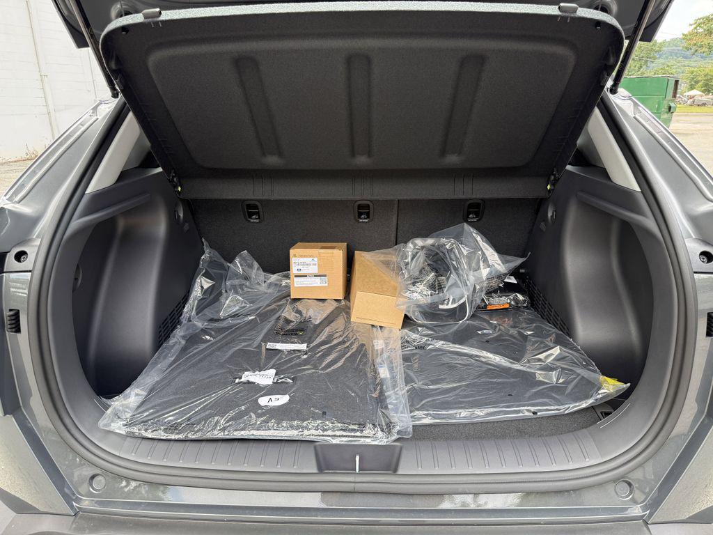 2025 Hyundai Kona EV SE - Photo 29