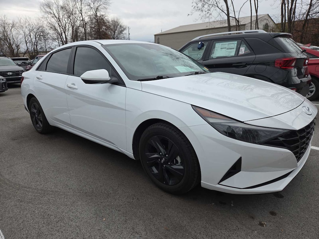 Used 2021 Hyundai Elantra HEV SEL Sedan