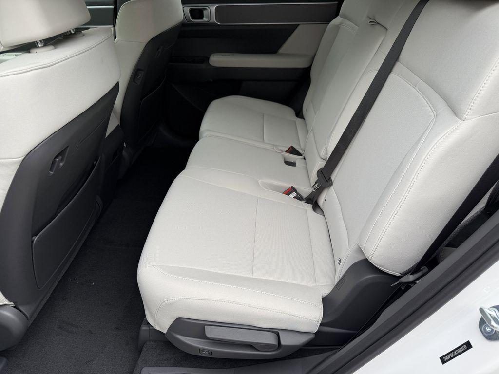 2026 Hyundai Santa Fe SE - Photo 11