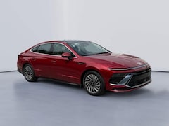 2025 Hyundai Sonata Hybrid Limited Sedan