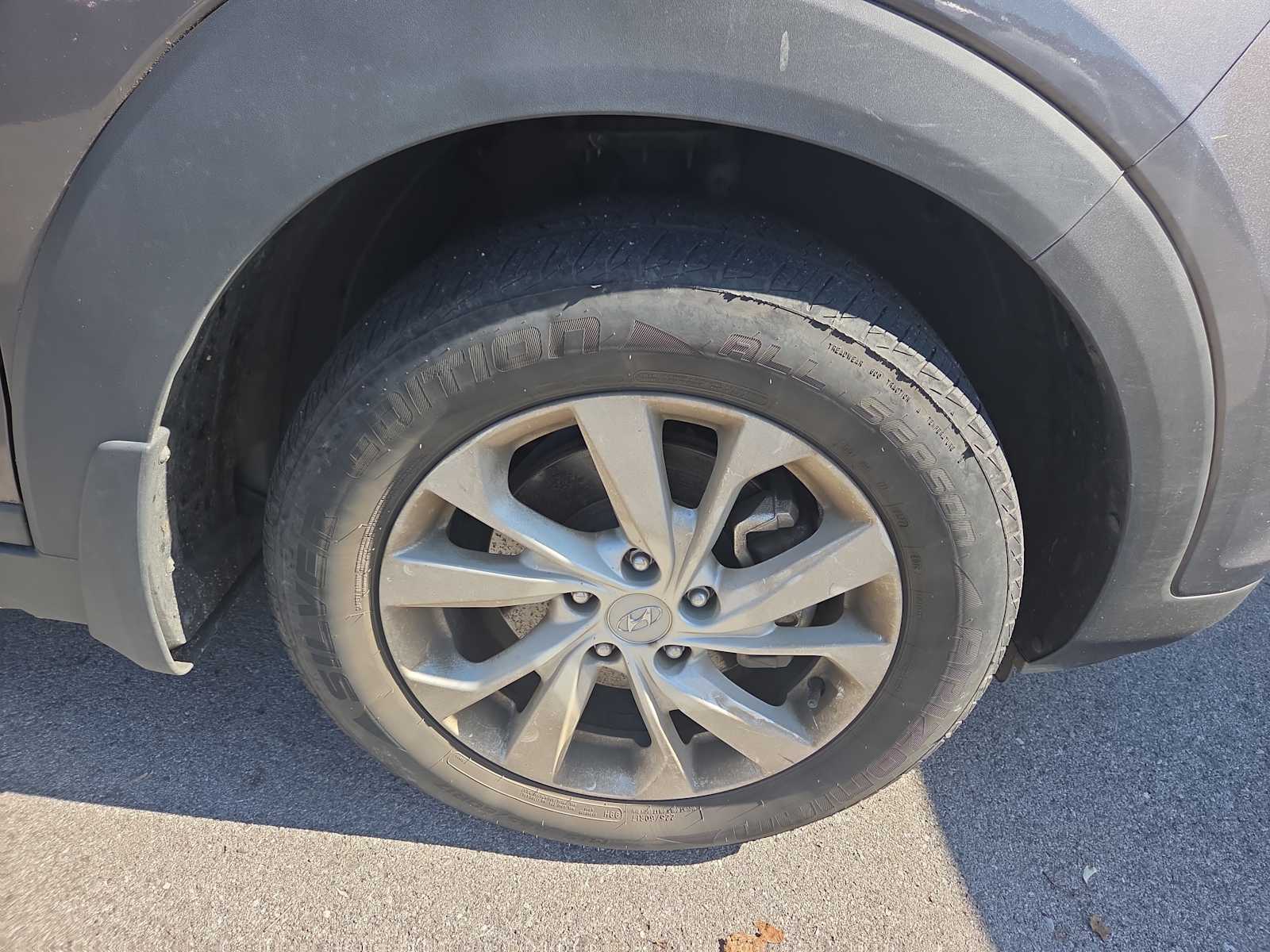 2020 Hyundai Tucson Value photo 2