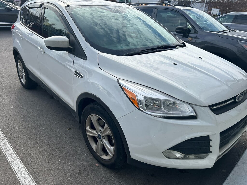 Used 2015 Ford Escape SE SUV
