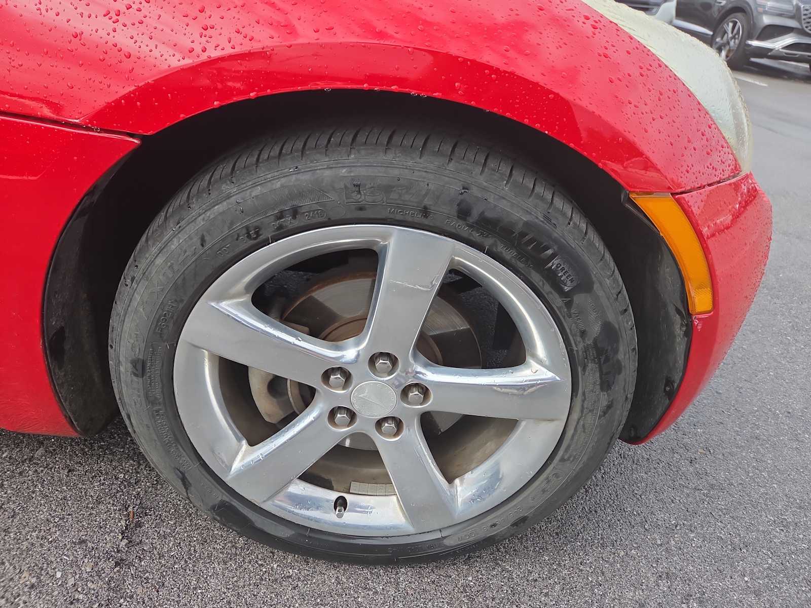 2006 Pontiac Solstice Base Convertible photo 2
