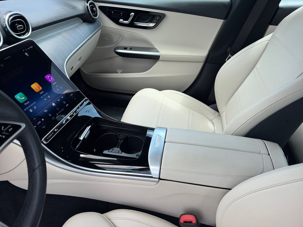 2025 Mercedes-Benz C-Class Sedan C 300 - Photo 12