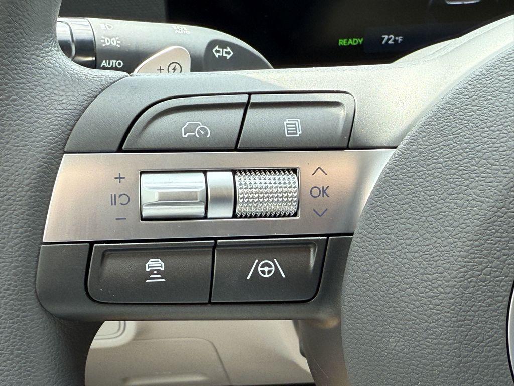 2025 Hyundai Kona EV SE - Photo 23