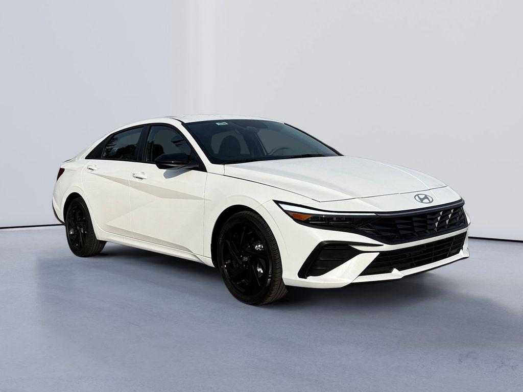 2026 Hyundai Elantra 2.0 SEL Sport IVT's photo