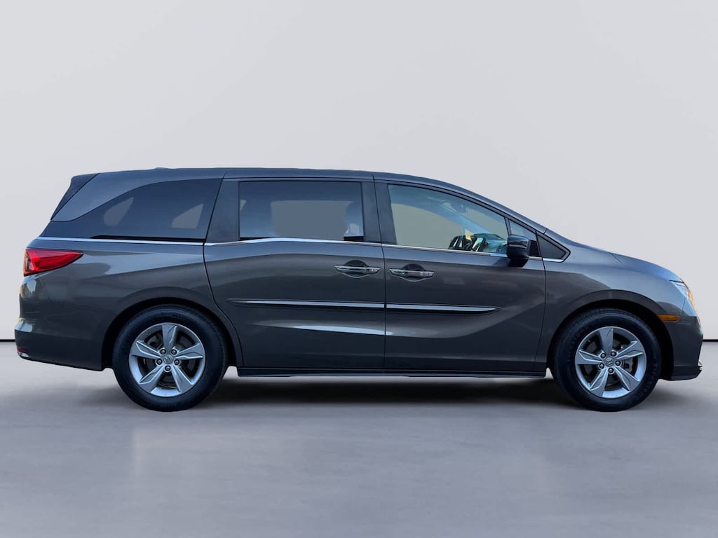 Used 2018 Honda Odyssey EX-L w/Navigation & RES Van