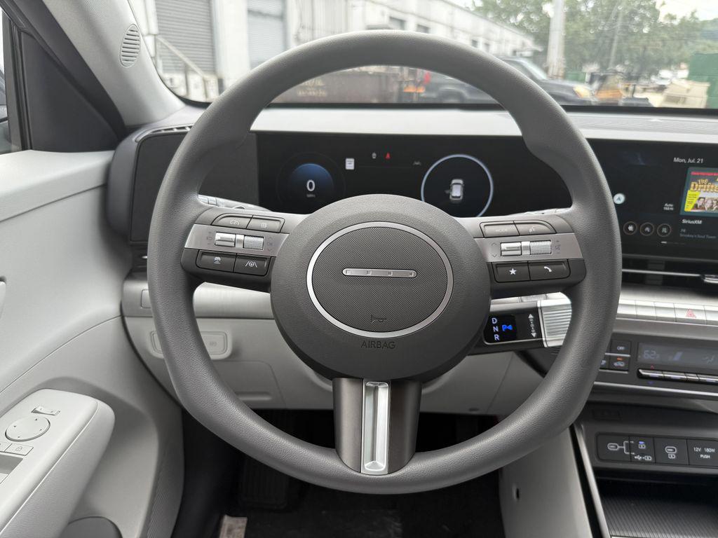2025 Hyundai Kona EV SE - Photo 14