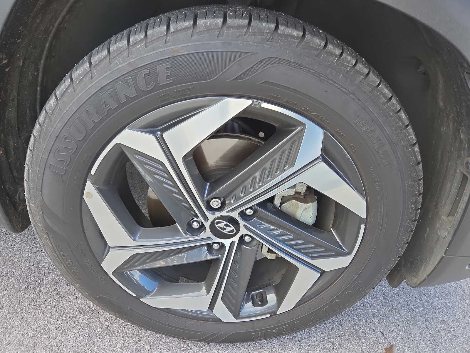 2023 Hyundai Tucson Limited photo 2