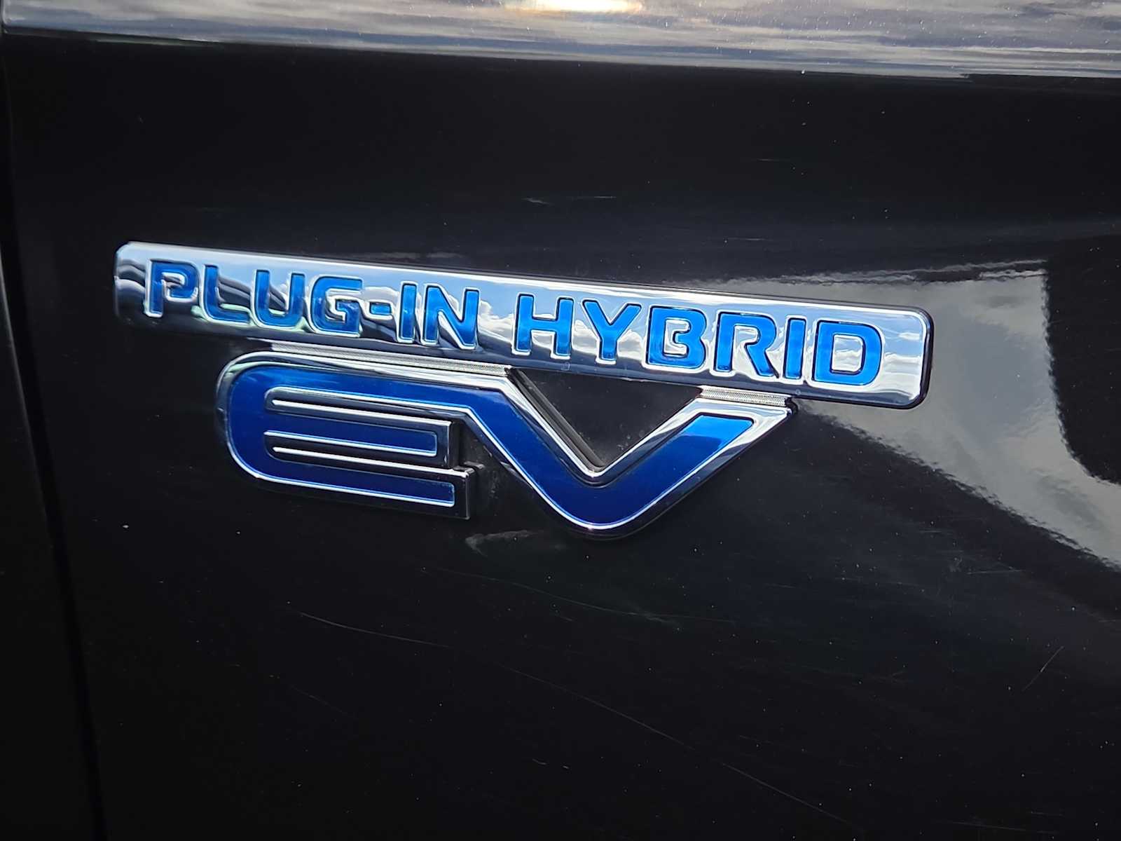 2018 Mitsubishi Outlander PHEV GT photo 3