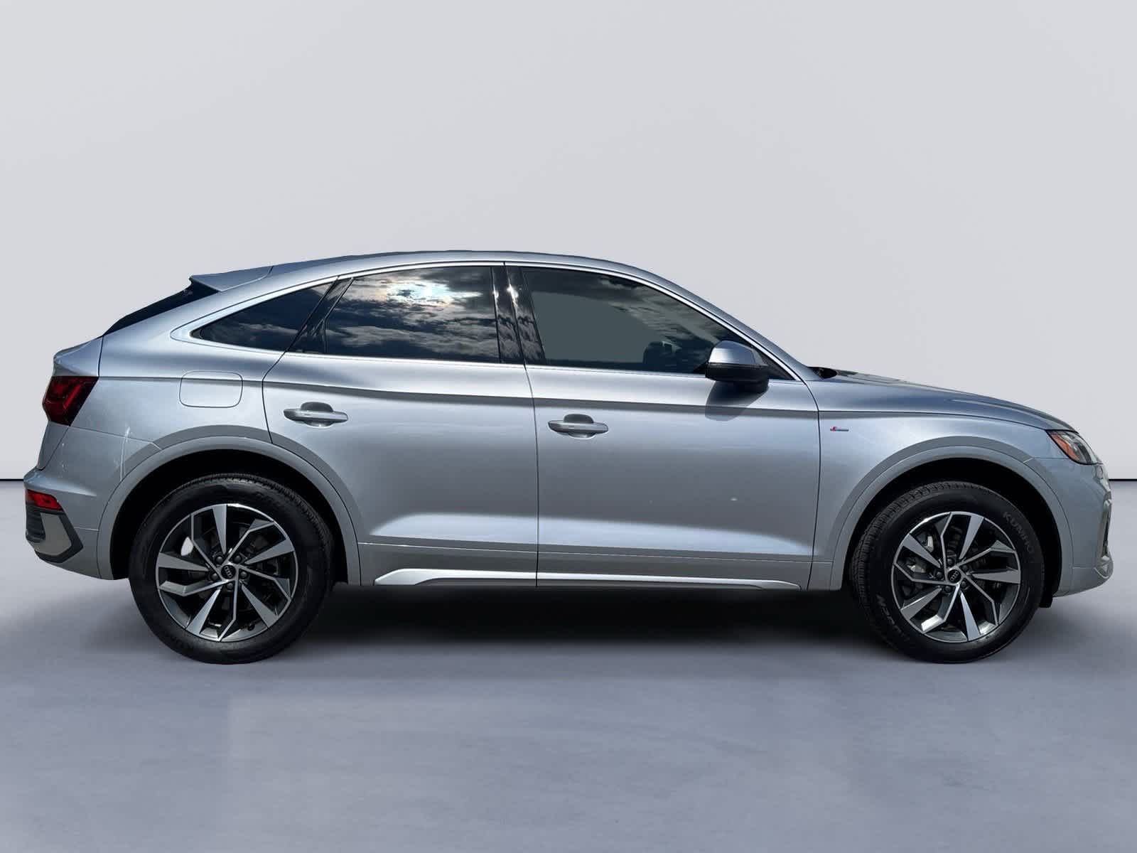 2023 Audi Q5 Sportback S line Premium Plus photo 2
