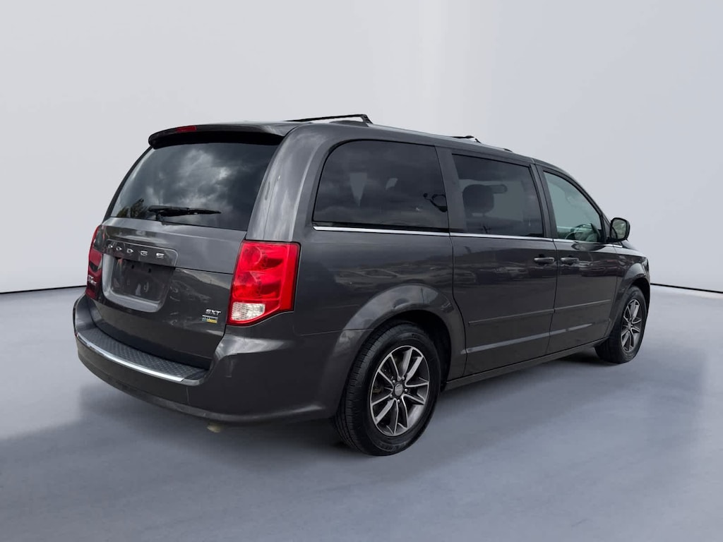 Used 2017 Dodge Grand Caravan SXT Van