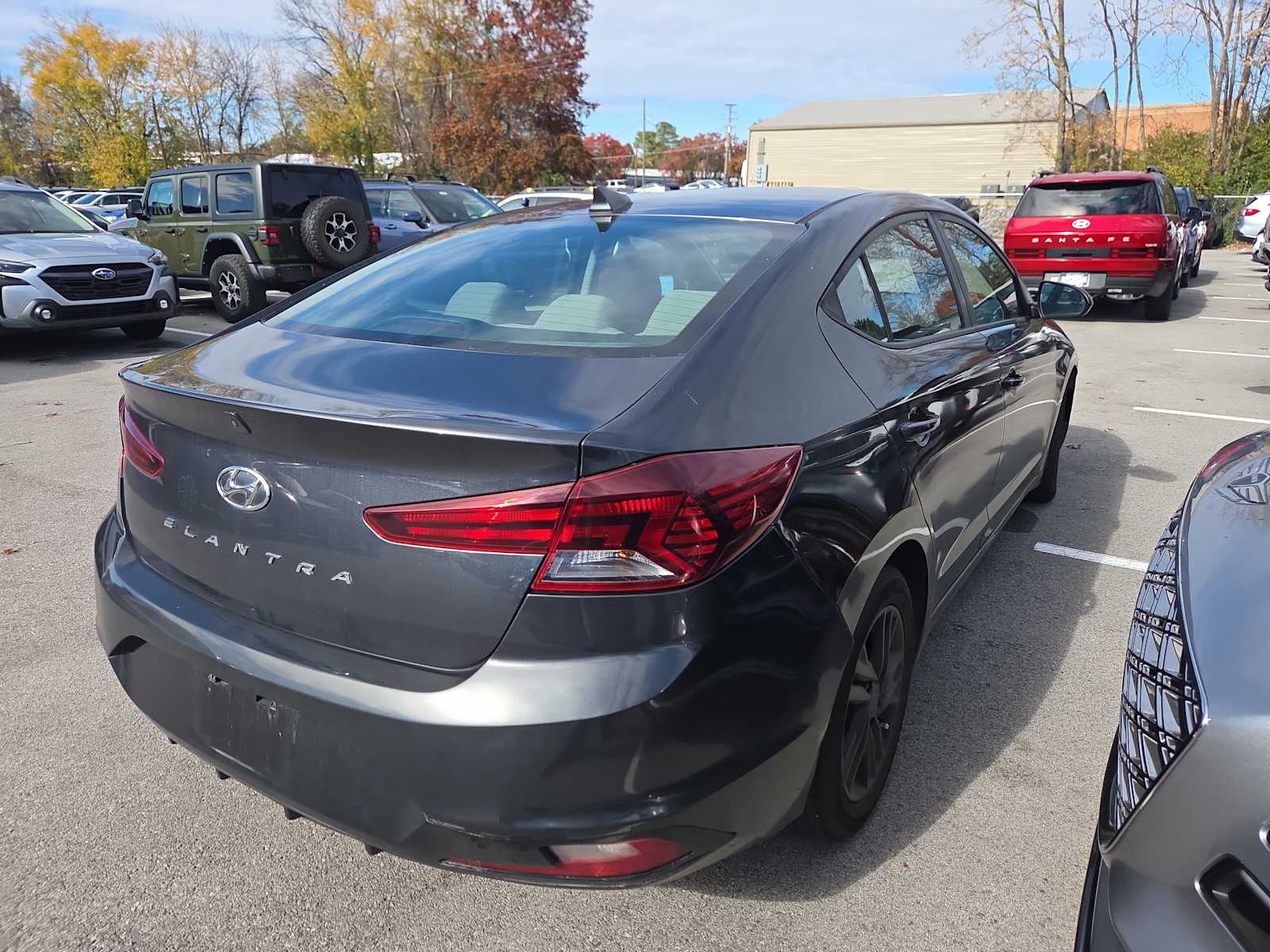 2020 Hyundai Elantra SEL photo 2