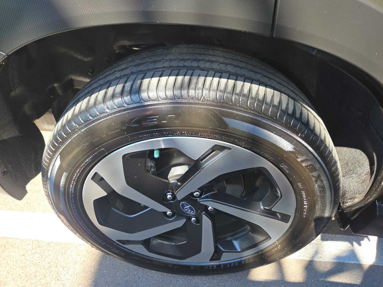 2024 Subaru Forester Touring photo 4