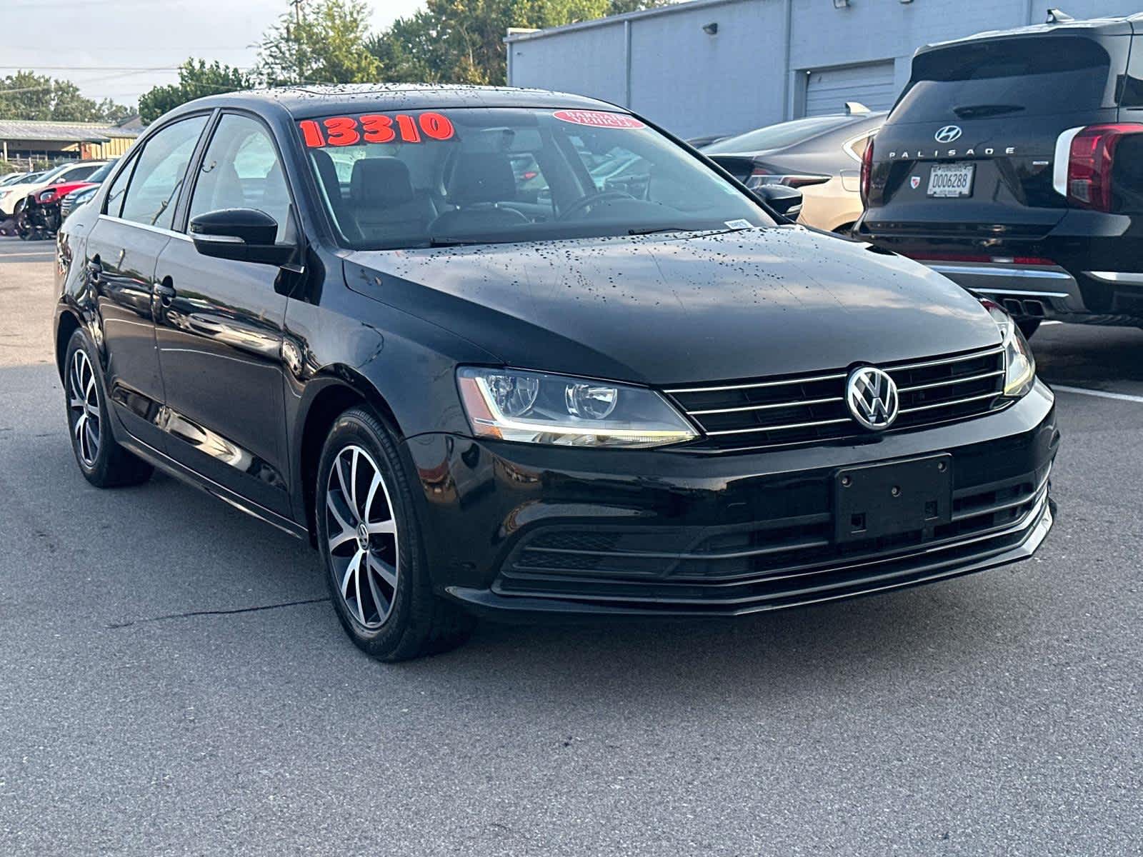 Used 2017 Volkswagen Jetta SE with VIN 3VWB67AJ0HM380762 for sale in Knoxville, TN