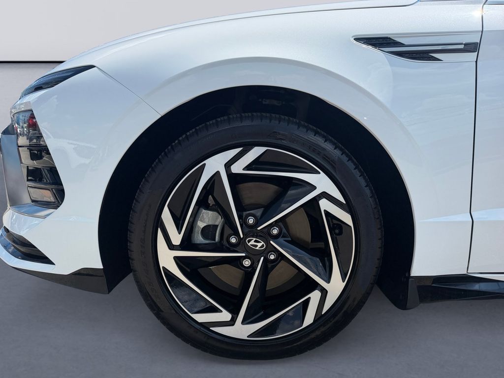 2025 Hyundai Sonata SEL - Photo 9