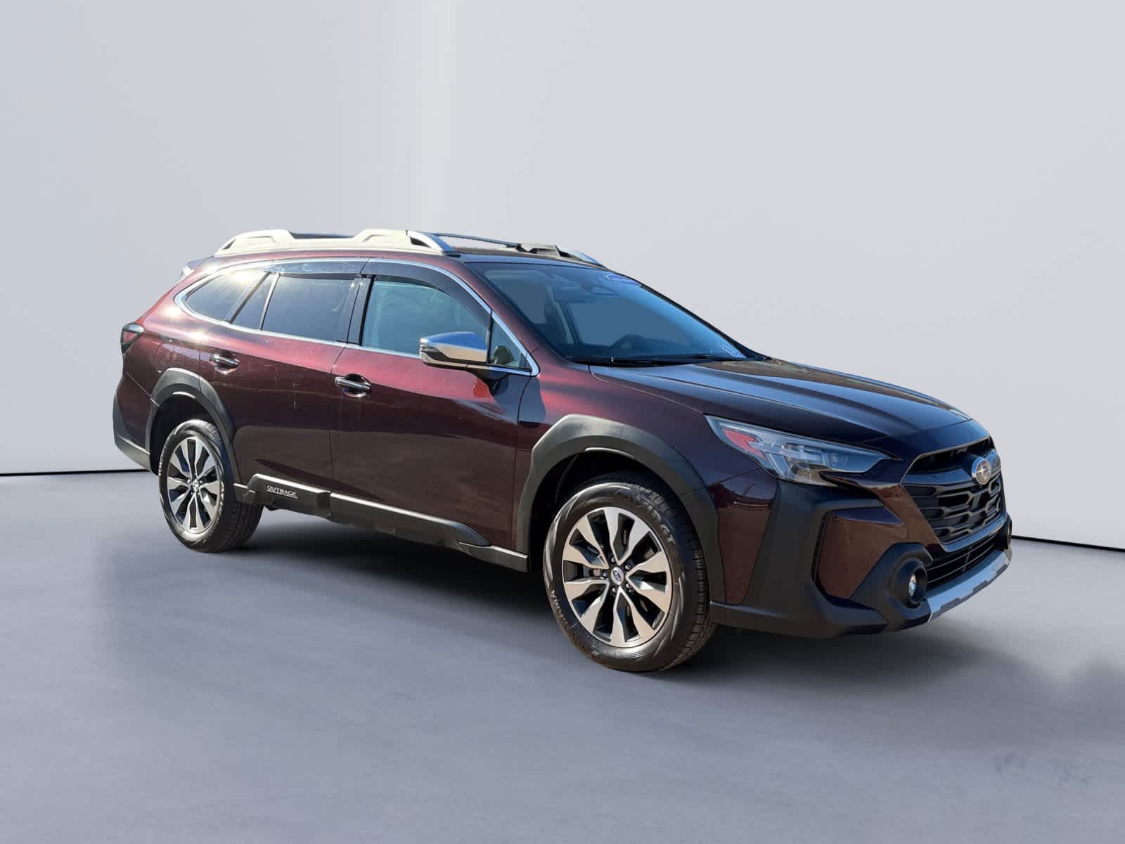 2023 Subaru Outback Touring's photo