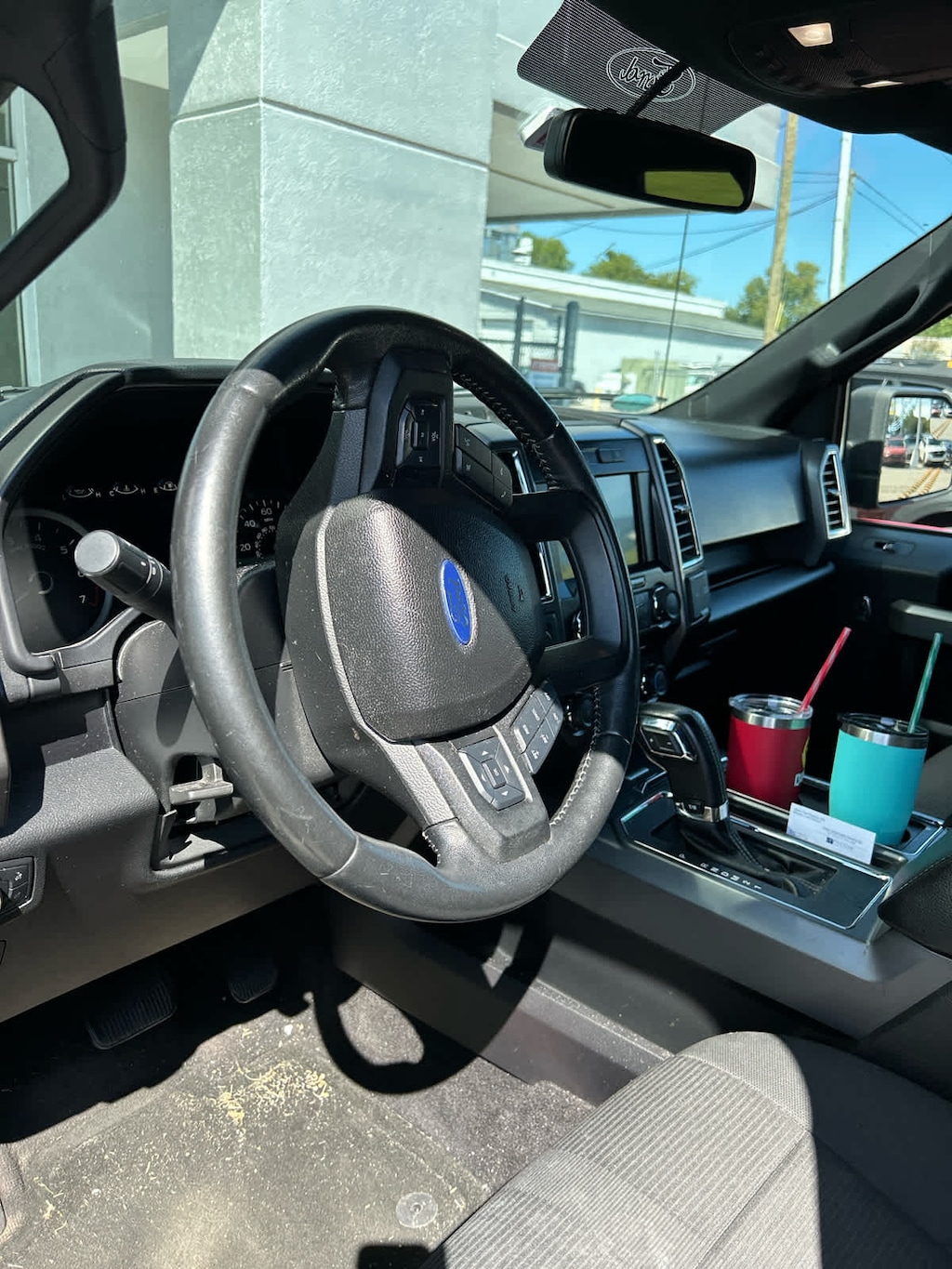 Used 2017 Ford F-150 XLT 4WD Supercrew 5.5 Box Truck SuperCrew Cab