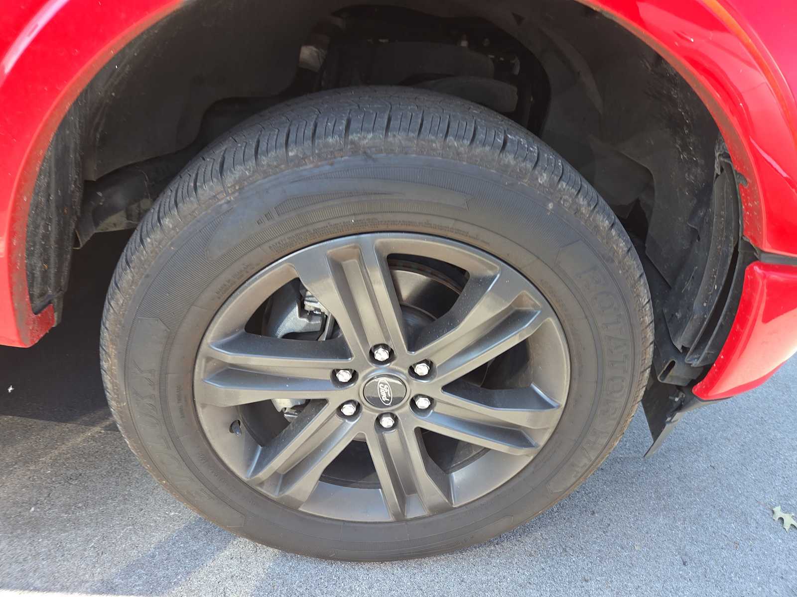 2019 Ford F-150 Lariat photo 2