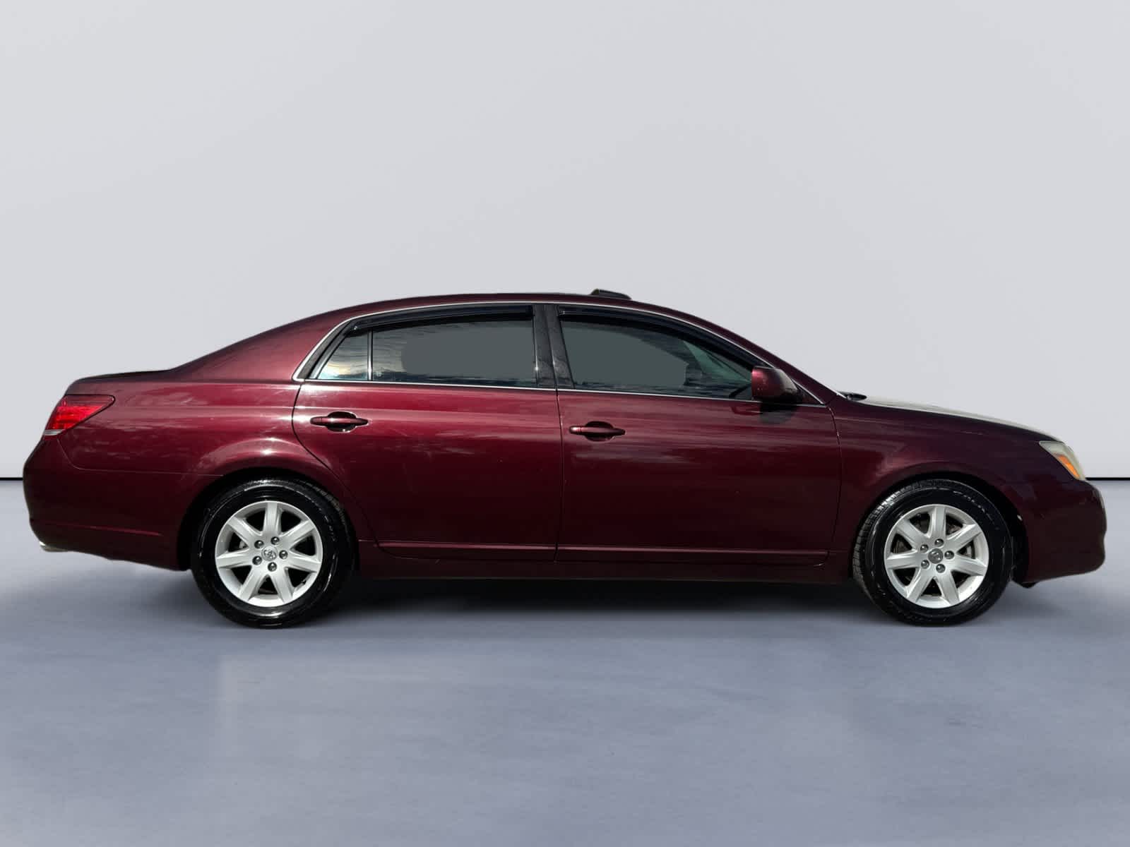 Used 2007 Toyota Avalon XL with VIN 4T1BK36BX7U234271 for sale in Knoxville, TN
