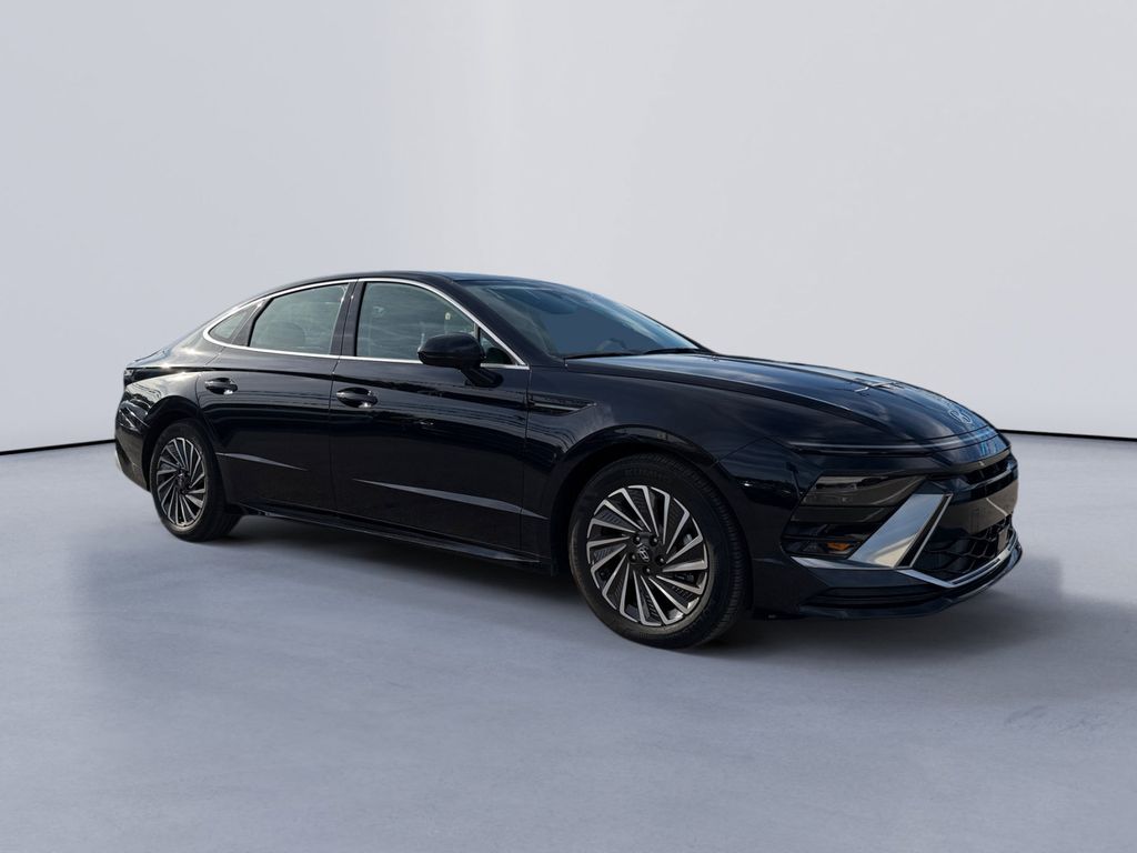 2025 Hyundai Sonata SEL's photo