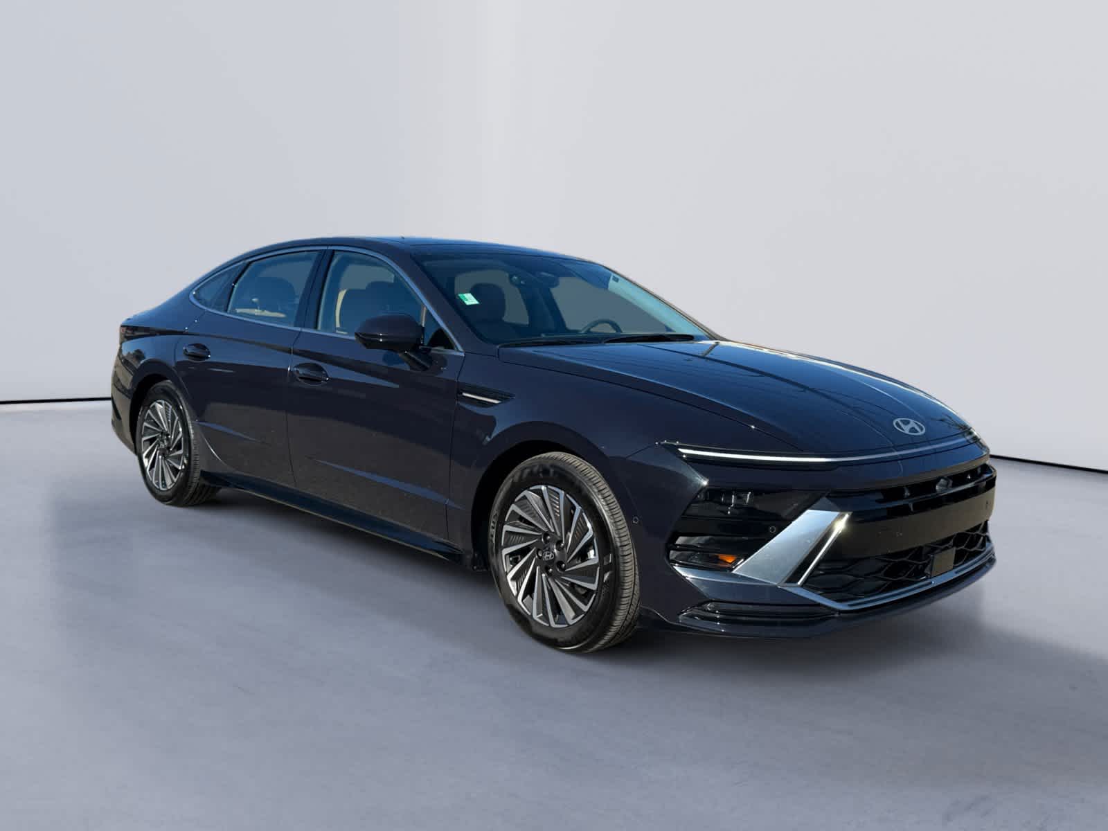 2025 Hyundai Sonata Hybrid Limited's photo