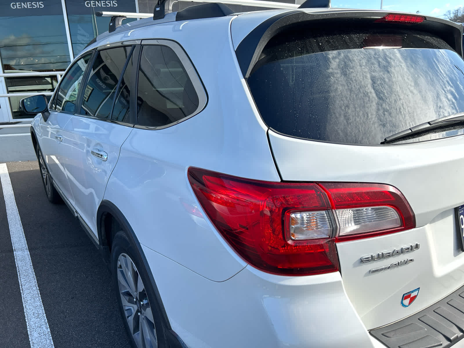2019 Subaru Outback Touring photo 3