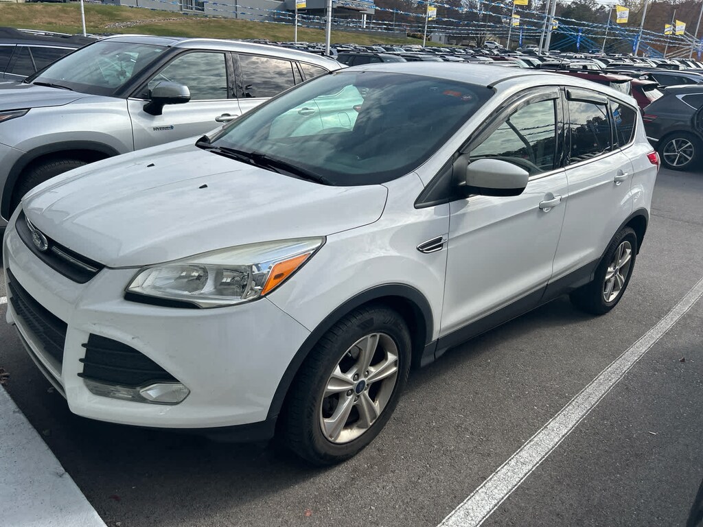 Used 2015 Ford Escape SE SUV