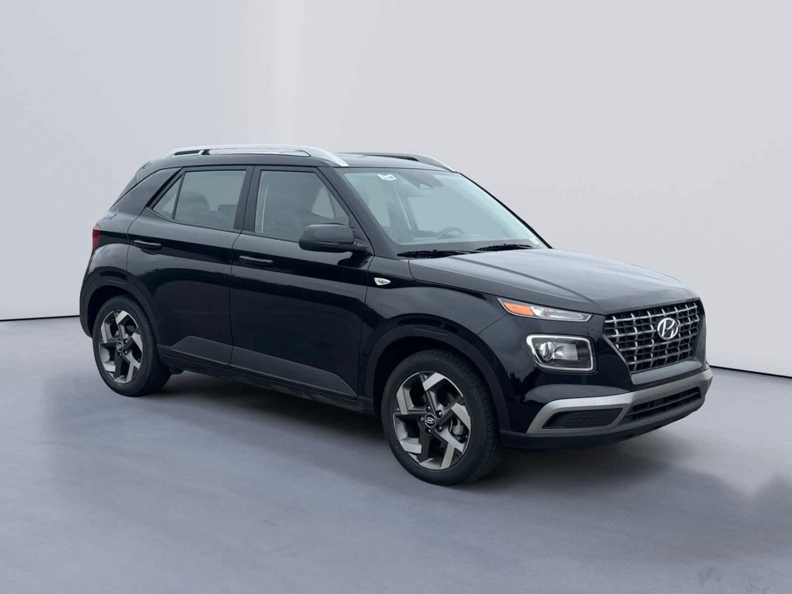 Used 2024 Hyundai Venue SEL with VIN KMHRC8A39RU339363 for sale in Knoxville, TN
