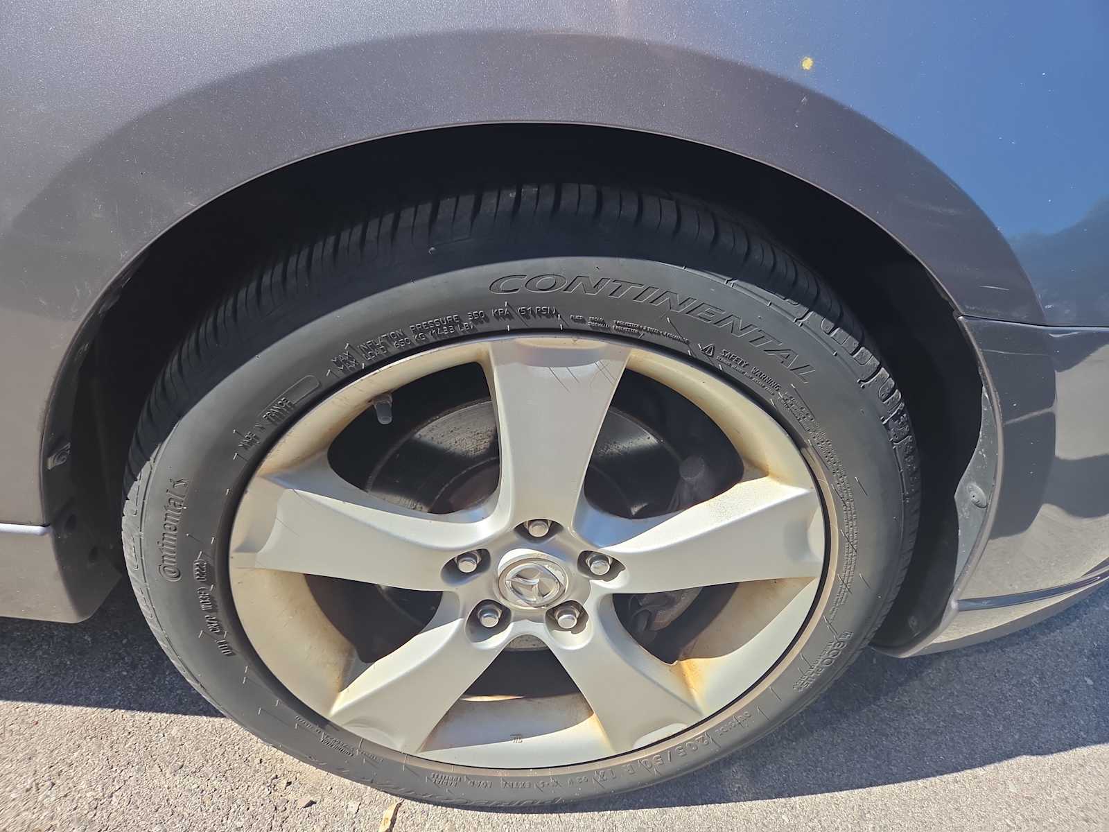 2006 Mazda Mazda3 s Grand Touring Hatchback photo 2