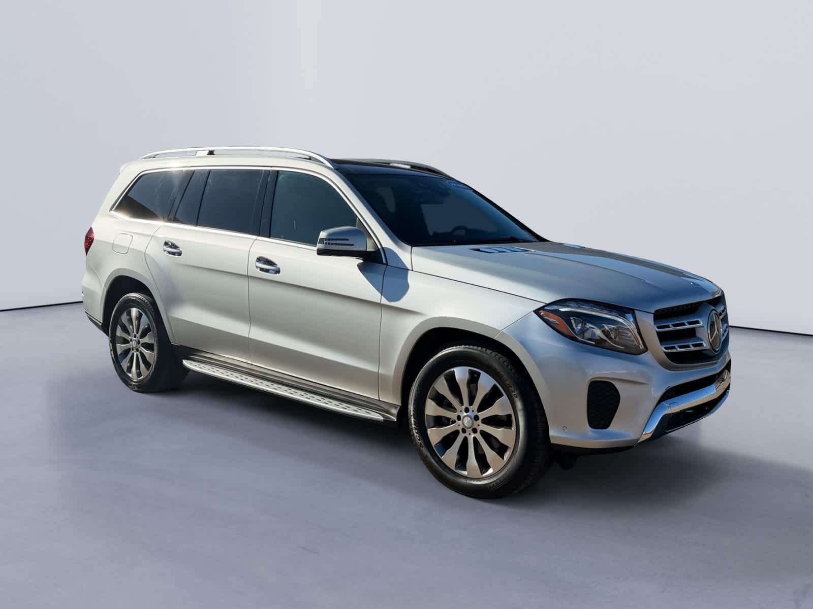 2017 Mercedes-Benz GLS-Class GLS450's photo