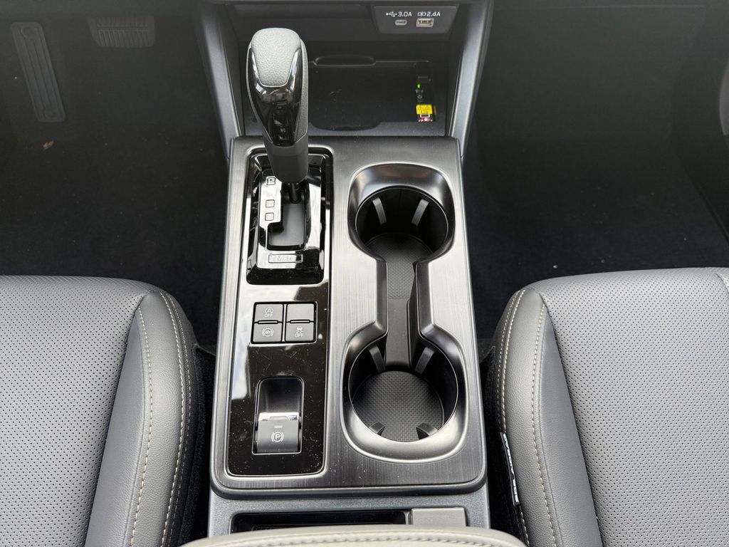 2026 Subaru Outback Limited - Photo 15