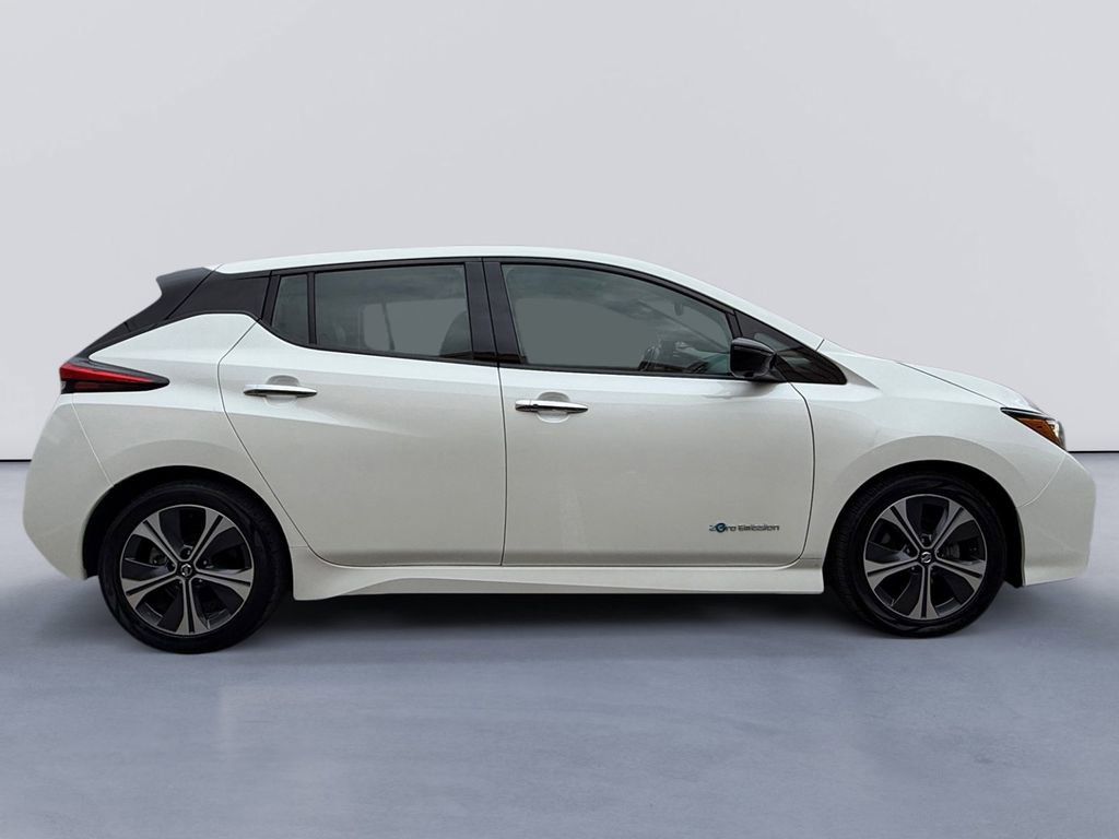 Used 2018 Nissan LEAF SL with VIN 1N4AZ1CPXJC302121 for sale in Knoxville, TN