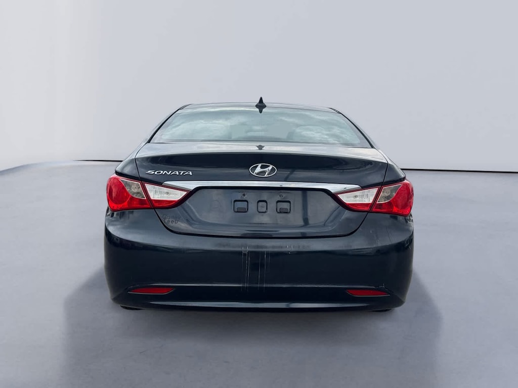 Used 2011 Hyundai Sonata GLS Sedan