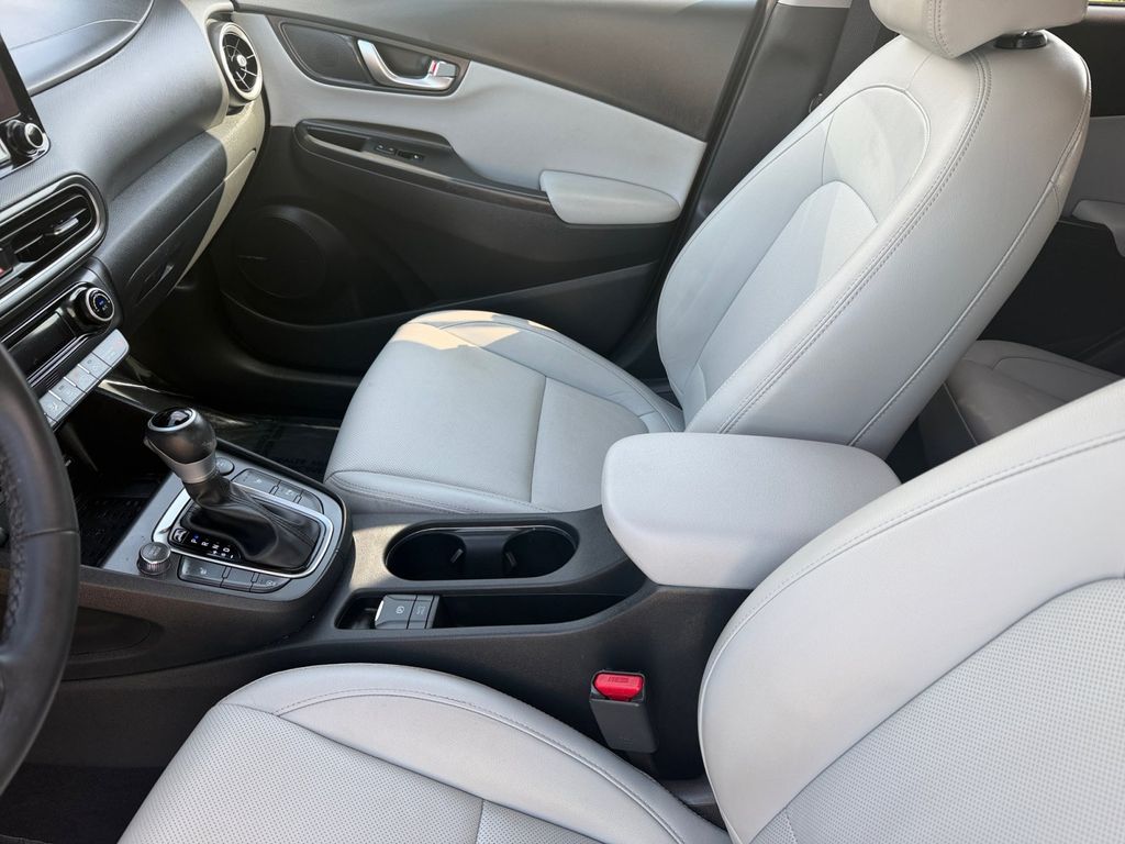 2023 Hyundai Kona Limited - Photo 12