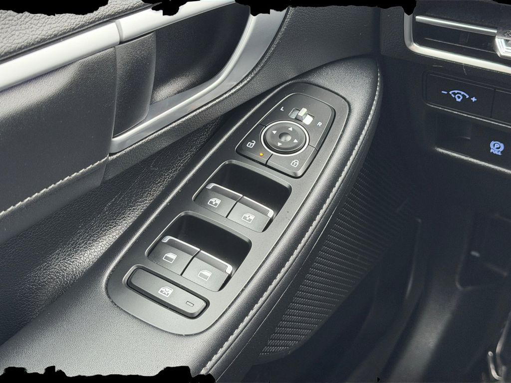 2025 Hyundai Sonata Hybrid Limited - Photo 16