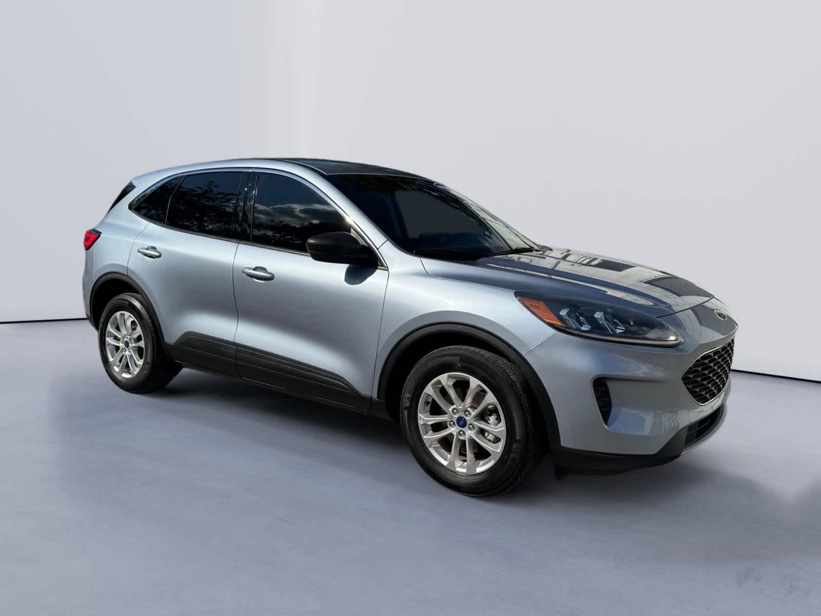 2022 Ford Escape SE's photo