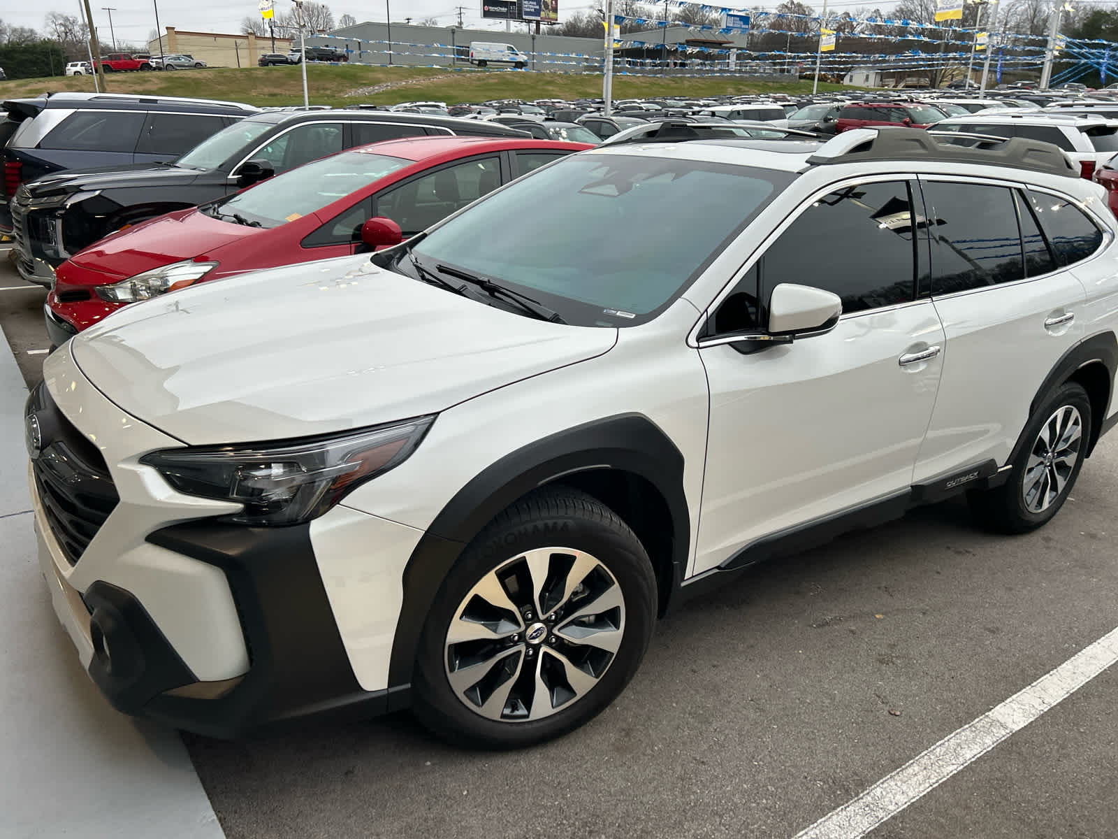 2024 Subaru Outback Touring's photo