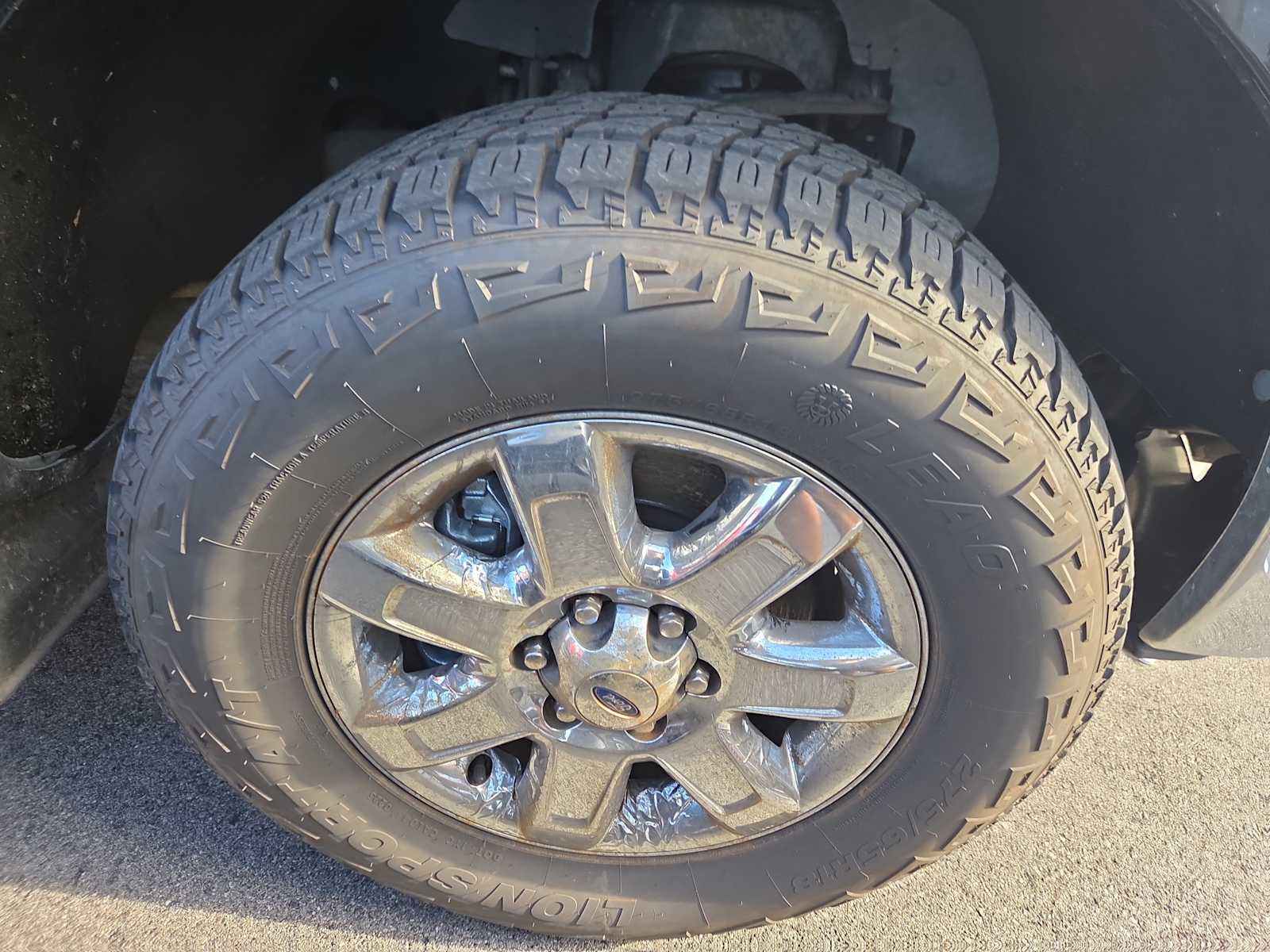 2013 Ford F-150 XLT photo 2