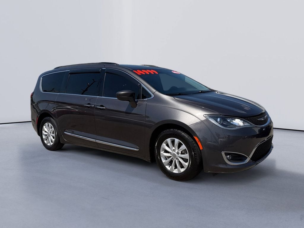 Used 2017 Chrysler Pacifica Touring L Van