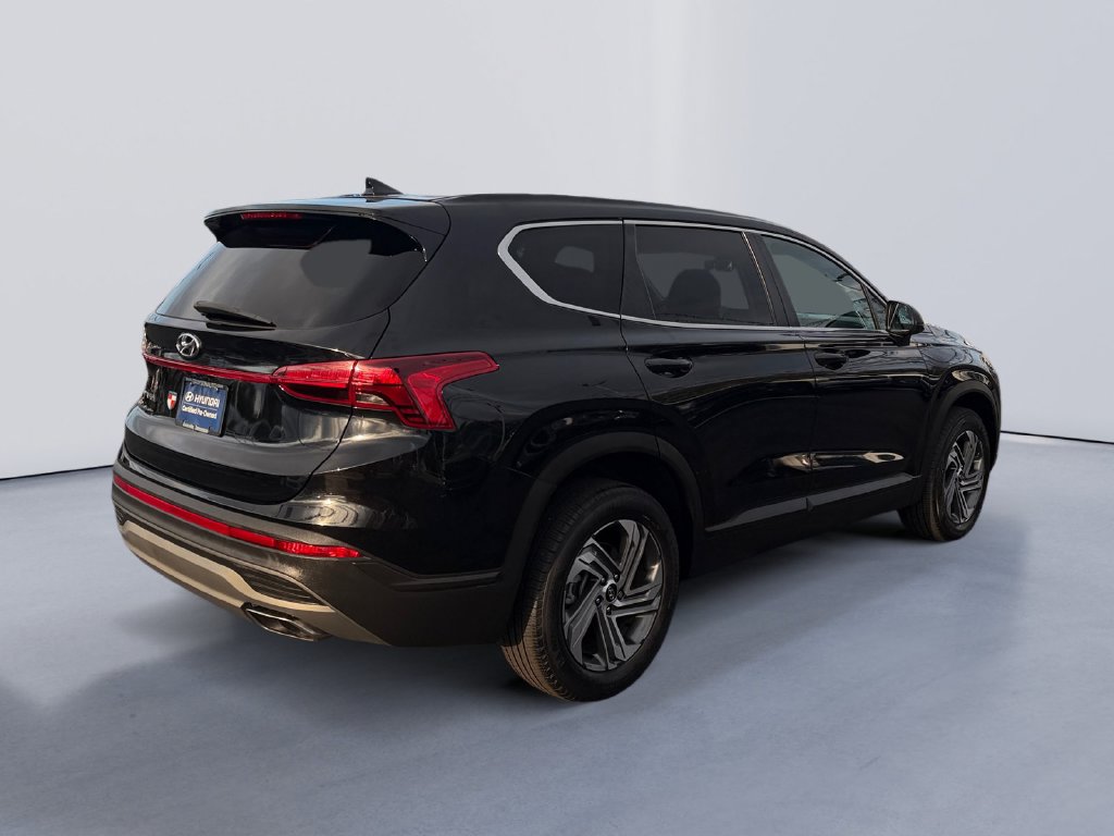 2023 Hyundai Santa Fe SE - Photo 3