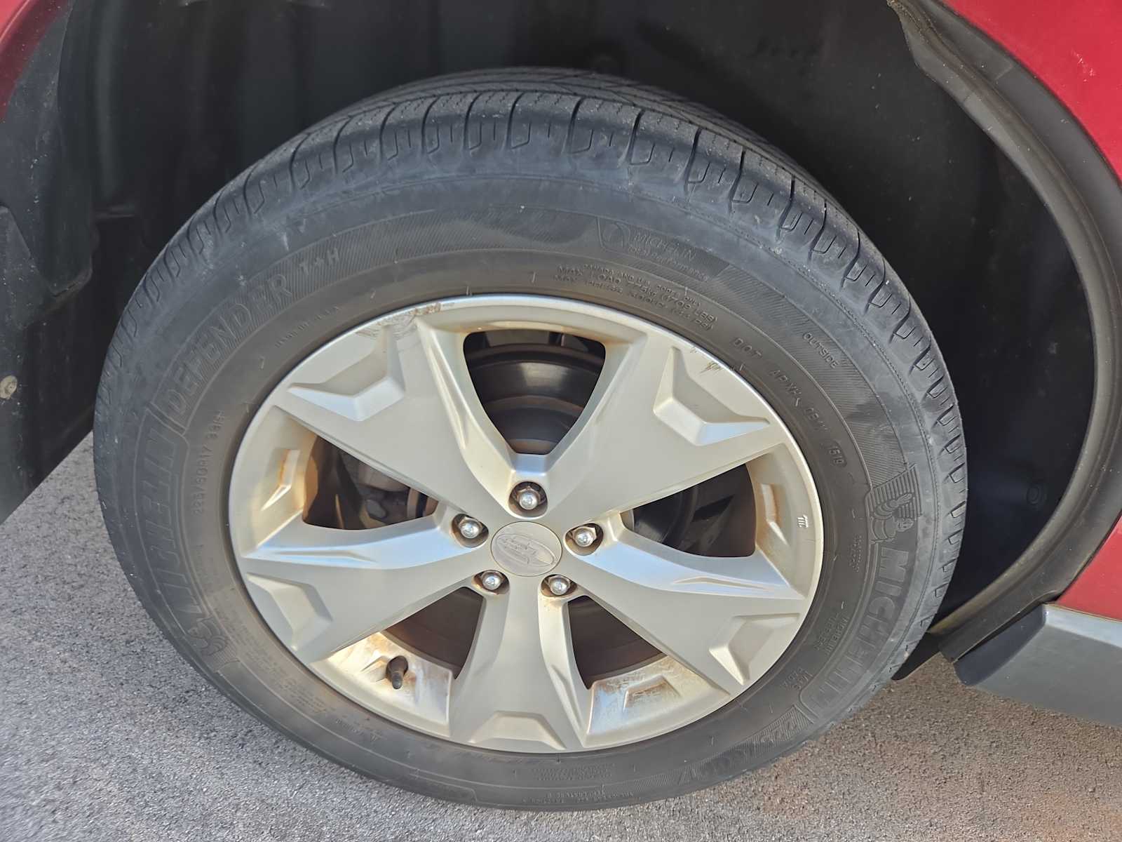 2016 Subaru Forester 2.5i Premium photo 4