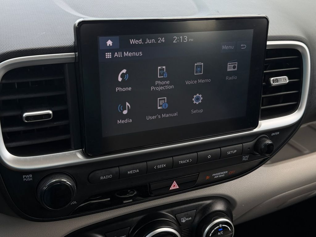 2023 Hyundai Venue SEL - Photo 25