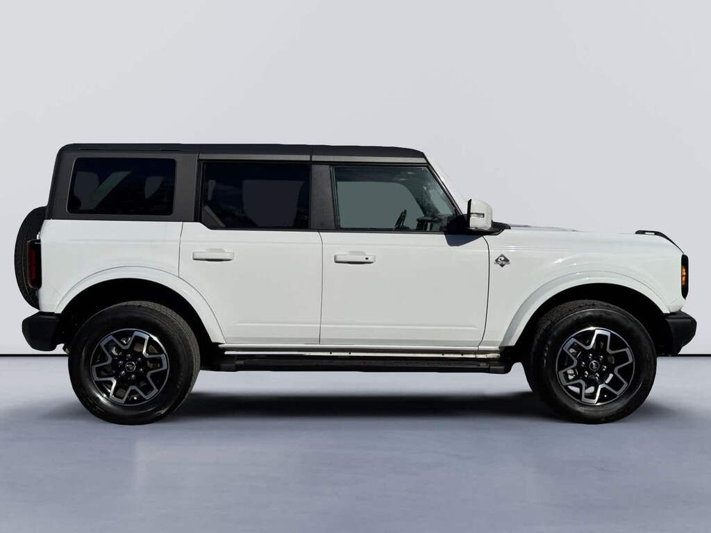Used 2023 Ford Bronco Outer Banks SUV