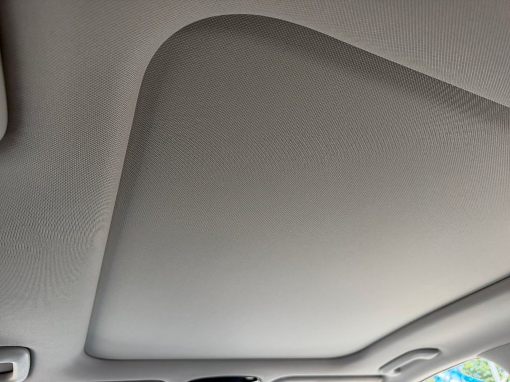 2025 Hyundai Sonata SEL - Photo 15