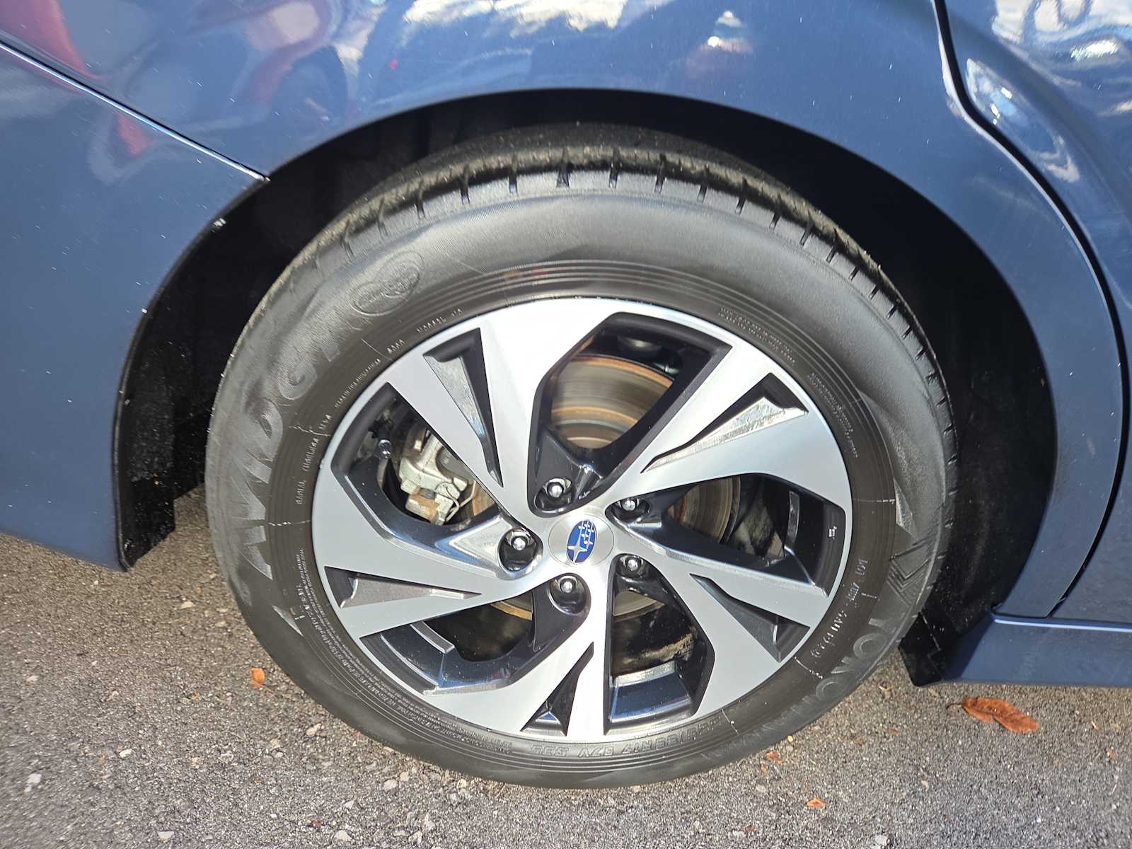 2023 Subaru Legacy Base photo 3