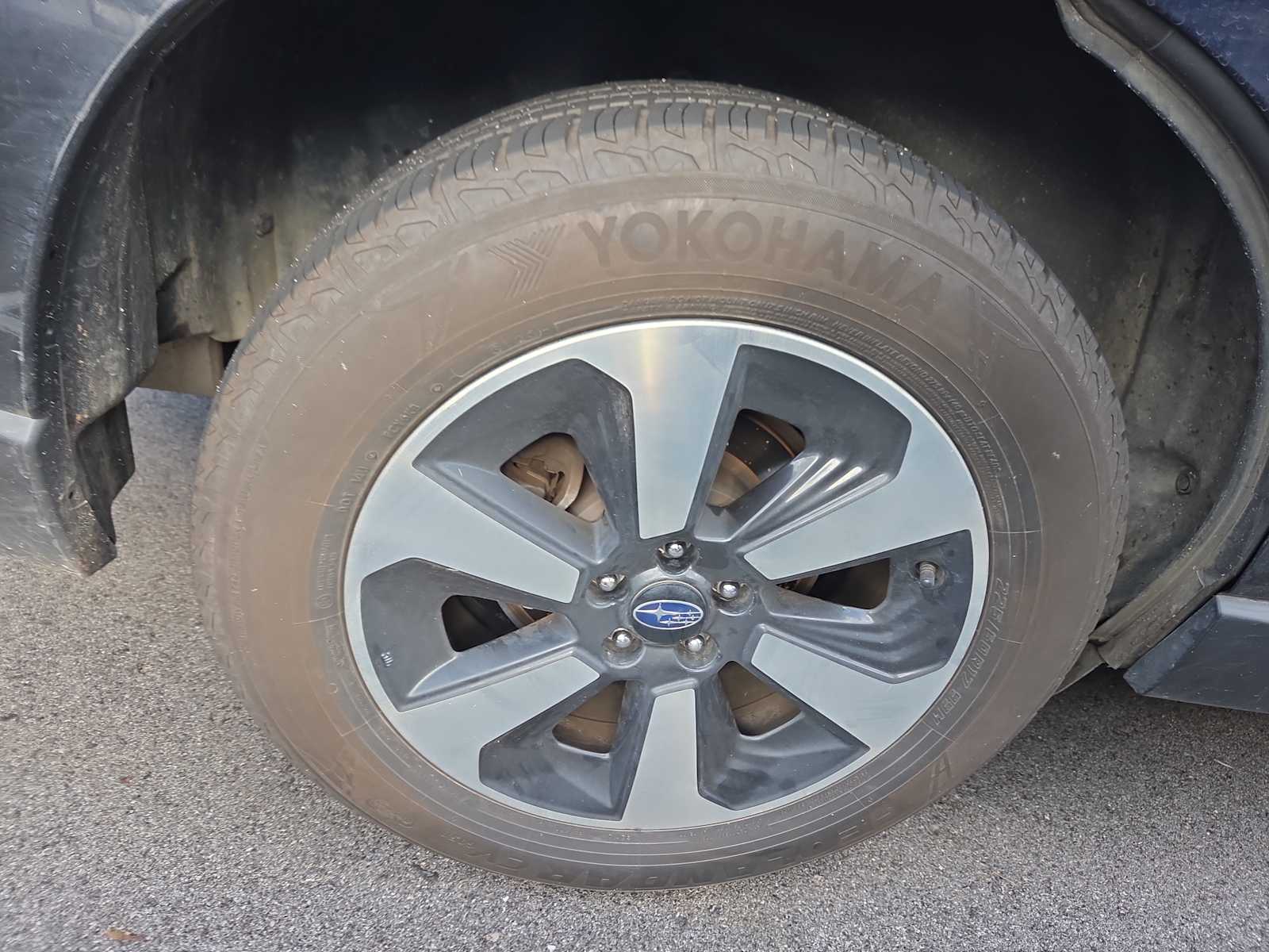 2017 Subaru Forester Limited photo 2