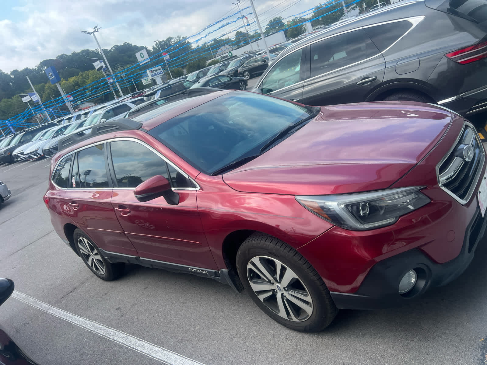 2018 Subaru Outback Limited photo 2