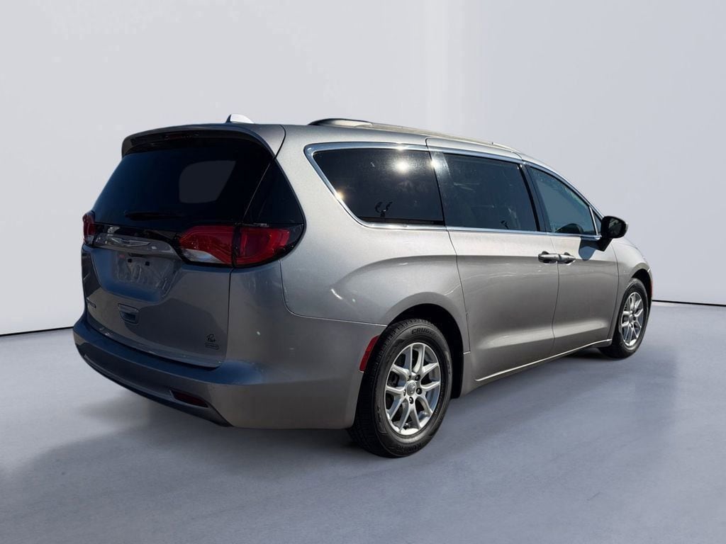 Used 2020 Chrysler Voyager LXI Van Passenger Van